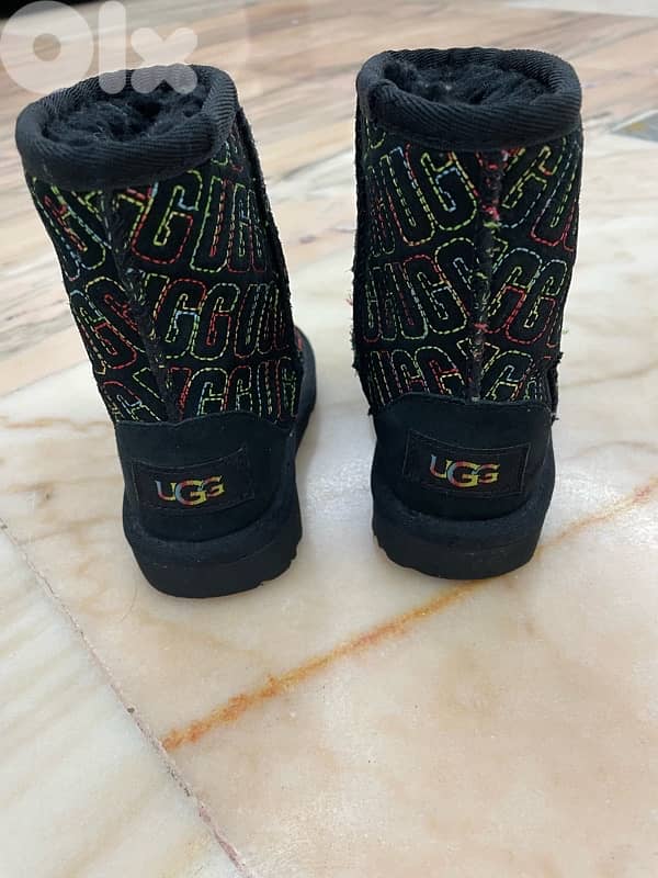 UGG boot 4