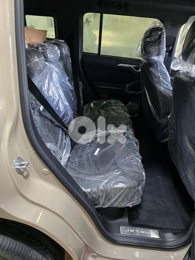 Jetour T2 GCC  BRAND NEW 0km Full options top Version HOT OFFER !!!