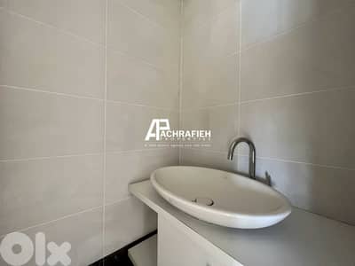 Apartment for Rent in Achrafieh - شقة للأجار في الأشرفية