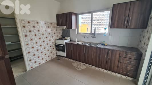 175 SQM Apartment For Rent In Achrafieh شقة للإيجار #ML233024