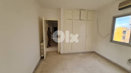 175 SQM Apartment For Rent In Achrafieh شقة للإيجار #ML233024