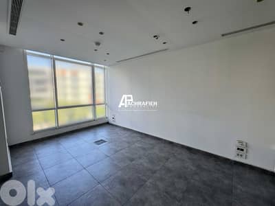 Office For Rent in Downtown - مكتب للأجار في وسط بيروت