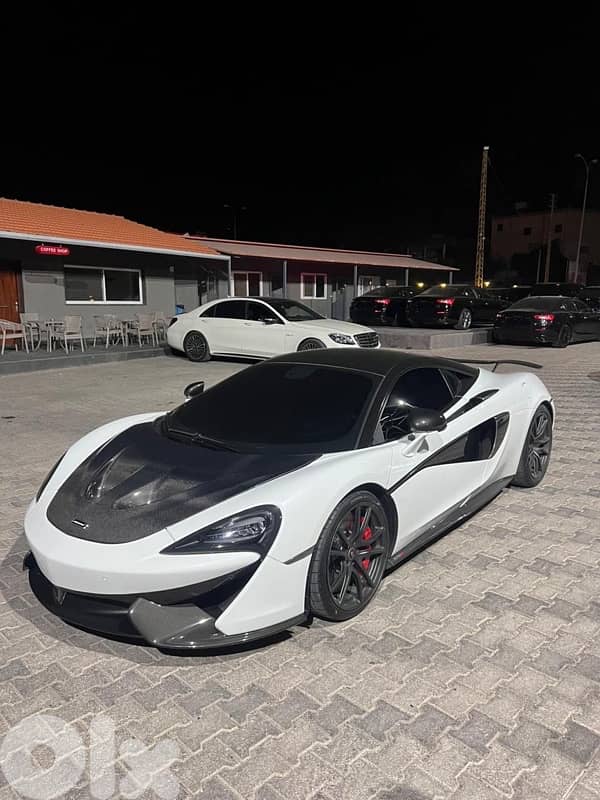 McLaren 570S Coupe 2016 0