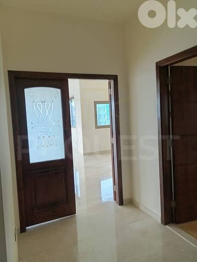 Apartment For Sale in Wata El Msaytbeh شقة للبيع في وطى المصيطبة