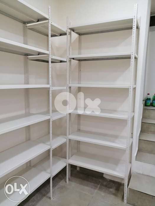 Atlantis for shelves and shelves. . 3