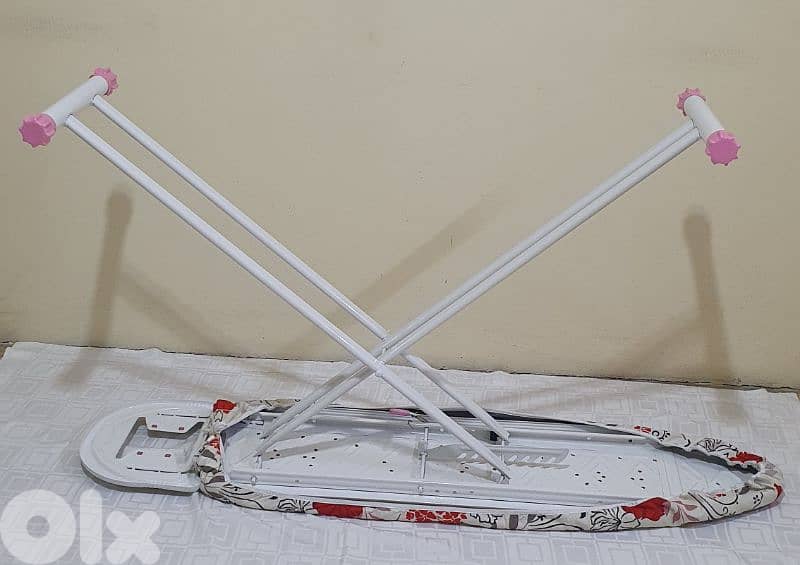 Ironing board used a little  very neat  like new beyrout ashrafiye 20$ 2