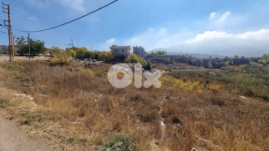 Land for Sale in Tarchich-أرض مميزة للبيع في ترشيش –  في وسط الضيعة