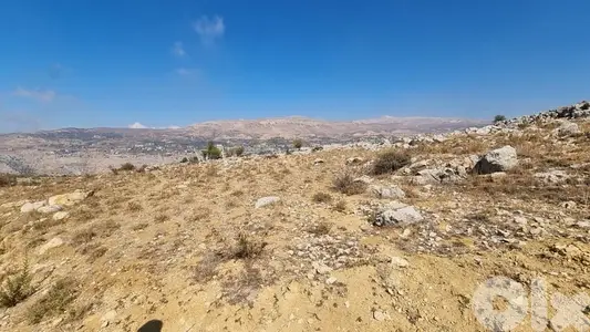 Land for Sale in Tarchich – Stunning View أرض مميزة للبيع في ترشيش