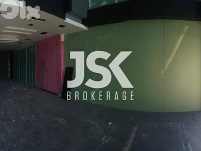 L03637 - Shop For Rent In Voie 13 In a well Known Center
