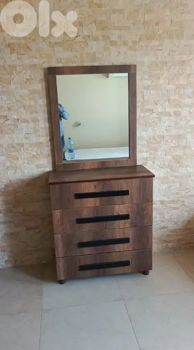 شفنيرة اربع جوارير مع مرايا 80 سم