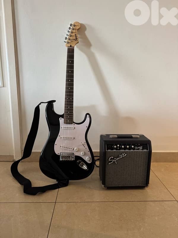 full squier fender stratocaster eletric guitar 0