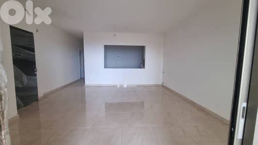 Apartment For Sale In Qornet El Hamra - شقة للبيع في قرنة الحمرا