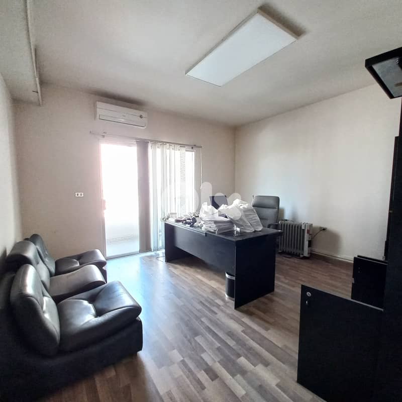 Office 100sqm in Antelias in Commercial Center For Rent 0