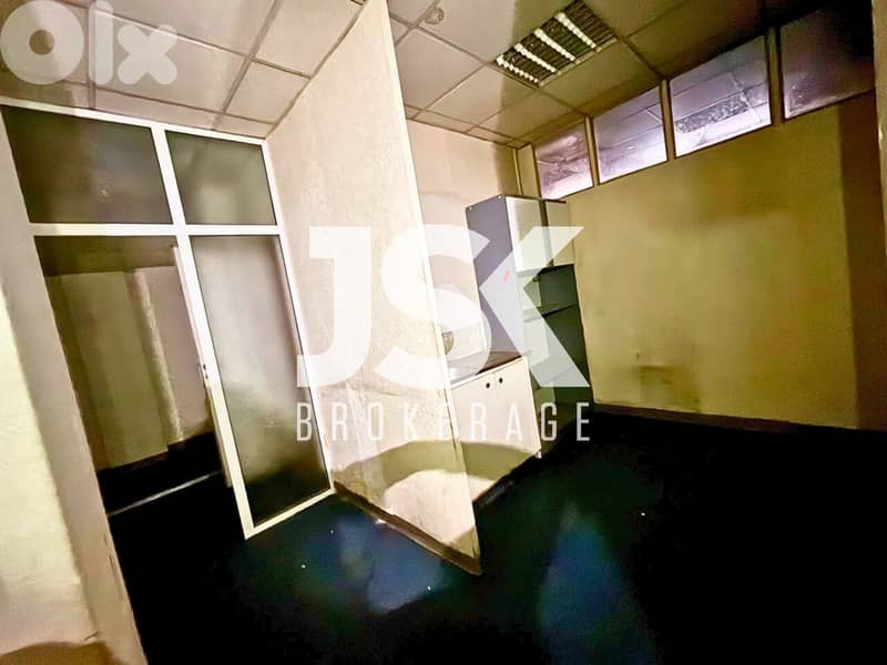 L19864 - 200 SQM Warehouse For Rent in Badaro, Beirut 0