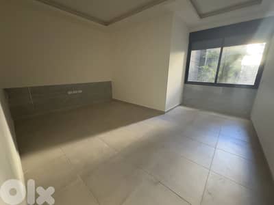 L19802 - Spacious 3 Bedroom Apartment For Sale in Hazmieh, Baabda