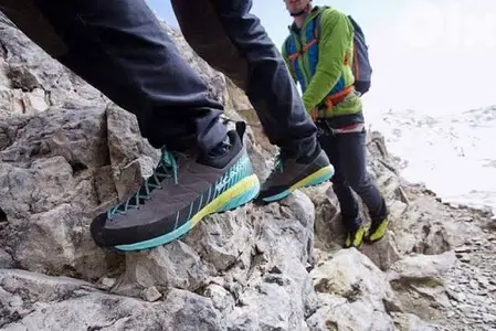 scarpa hiking running shoes