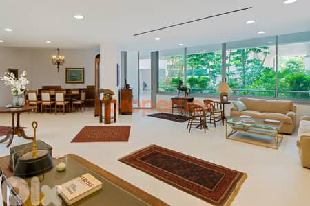 Apartment For Sale In Achrafieh - Carré d’Or - CPBWW78