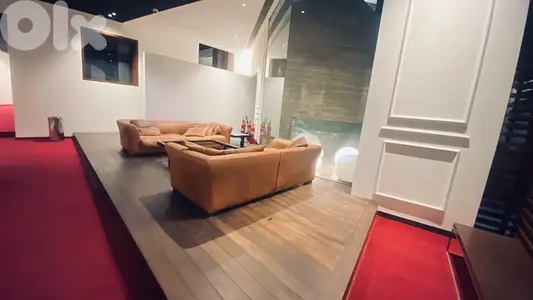 Large office space commercial bld gym or office