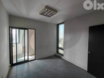 Prime Location in a Famous Center - new jdeideh REF#EE129754