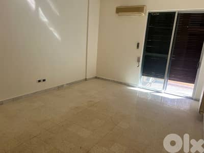 L19871 - Spacious Apartment For Sale in Dawhet Aramoun