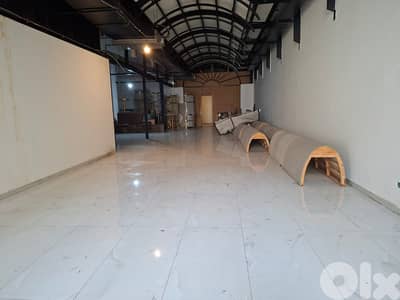 L19876 - 200 SQM Shop For Rent in Prime Location in Verdun, Ras Beirut