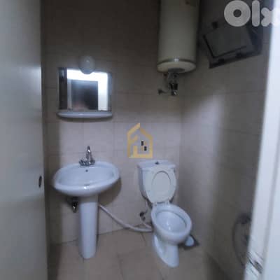 Office for rent in Achrafieh JD298 مكتب تجاري للإيجار في الأشرفية