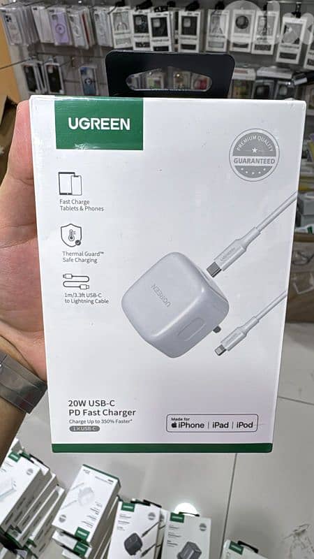 Ugreen 20w usb-c Pd Fast charger 3 pin with 1m lightning cable white 0