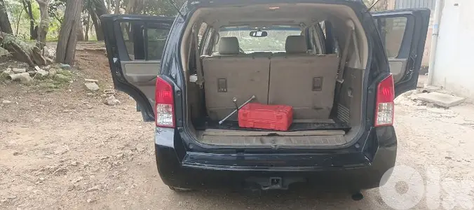 Nissan Pathfinder 2005