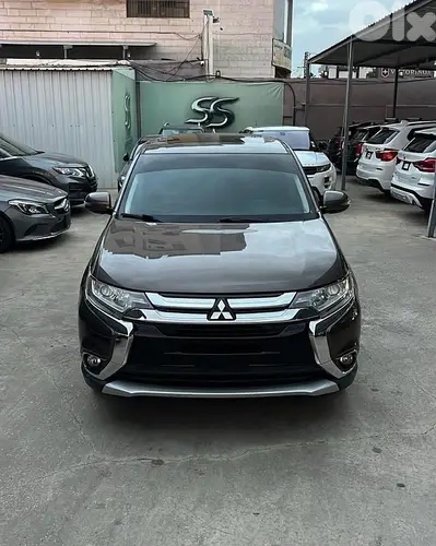 Mitsubishi Outlander 2017 clean car fax امكانية التقسيط