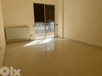 L19882 - Spacious Apartment For Sale in Dawhet Aramoun