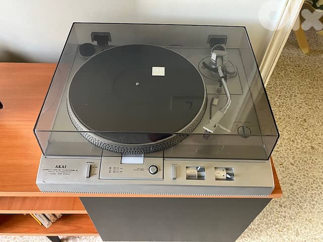 AKAI Direct Drive Turntable AP-D40 0