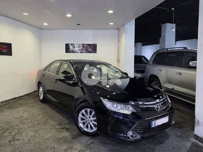 2016 Toyota Camry Balck/Black Company Source BUMC 1 Owner Like New!