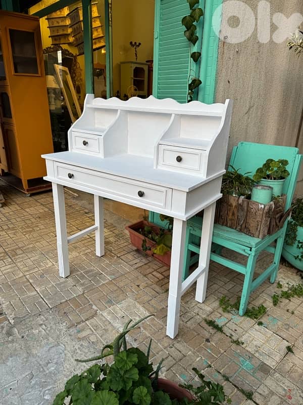 desk, makeup table 3