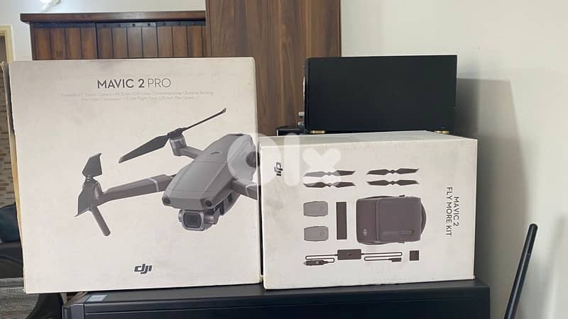 dji mavic 2 pro with 4 batteris 2