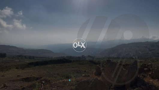 Prime Location LAND in Bakich with STUNNING Viewأرض في باكيش ١٢٥٠ م ٢
