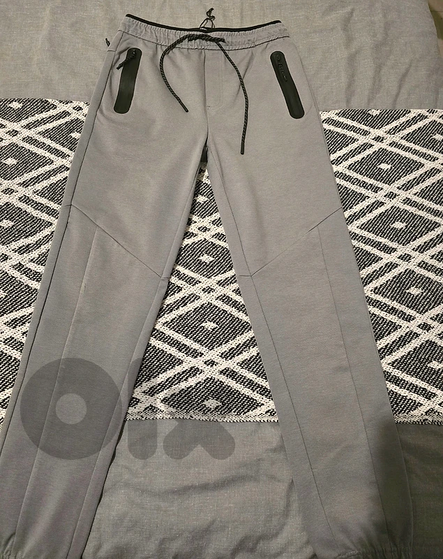 2 pants pull and bear and lc waikiki new size xs