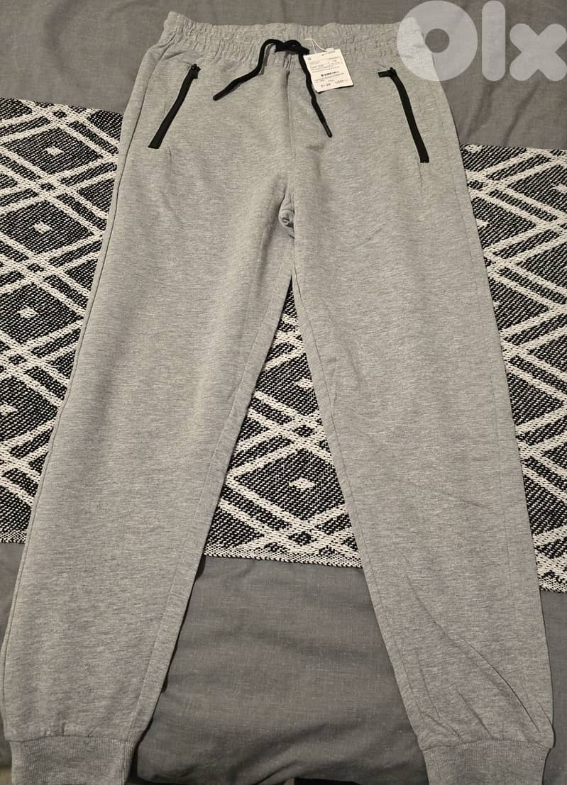 2 pants pull and bear and lc waikiki new size xs 1