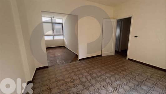 Well maintained building in Zoukak al blat/زوقاق البلاط REF#TD129865