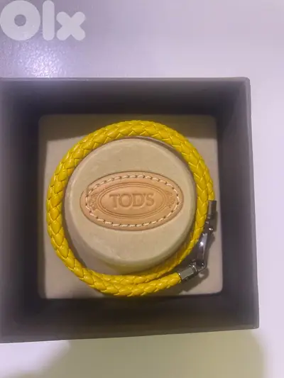 Tod’s genuine yellow leather bracelet