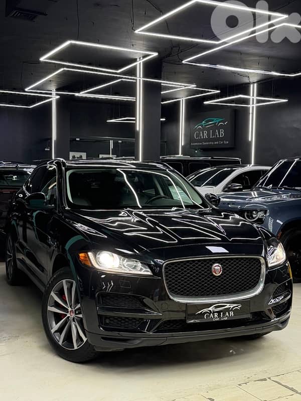 Jaguar F-Pace 2017 0