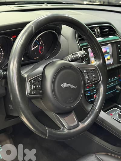 Jaguar F-Pace 2017