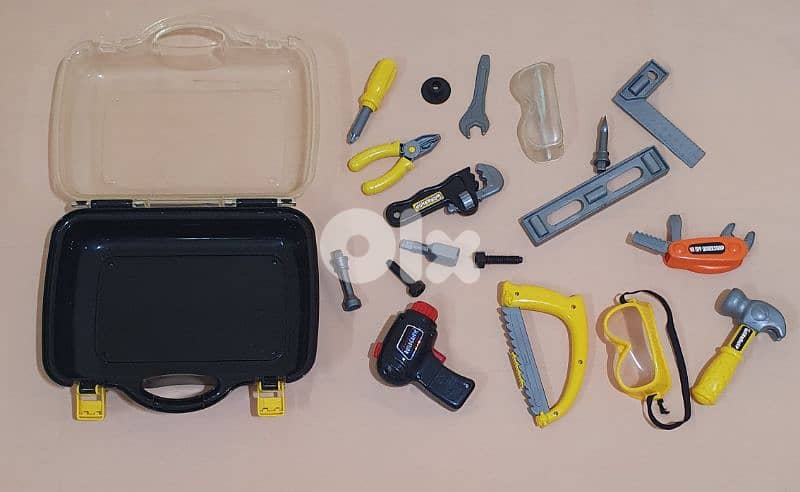 Baby Toys Tools set in very good condition,like new 7 $ byrt ashrafiye 5