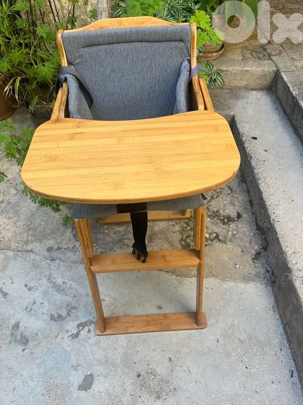 hard wood high chair 0