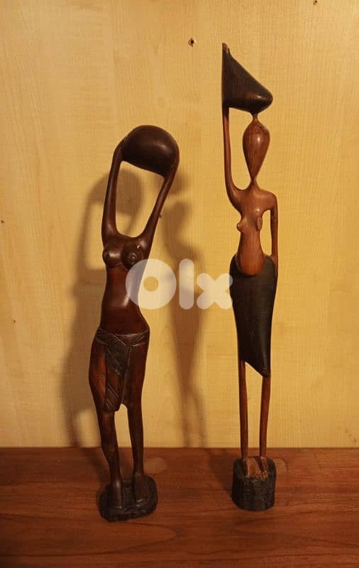 Hand carved wood statue 0