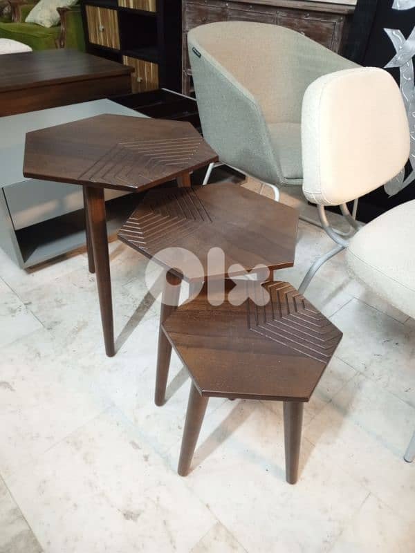 Nest of 3 mdf tables 0
