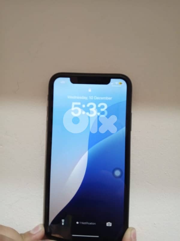 iPhone 11 4