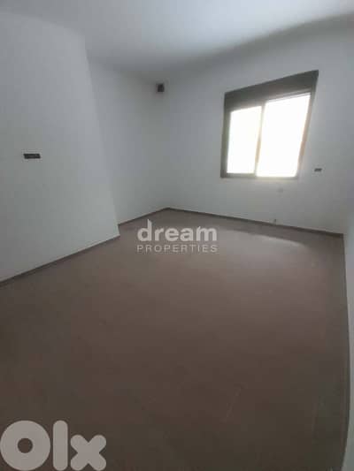 Spacious Apartment with Terrace in Hazmieh haz0145dpea