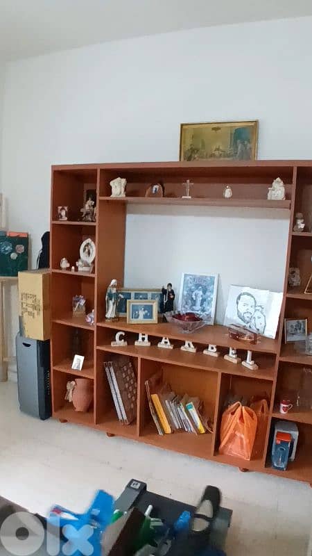 tv unit 3