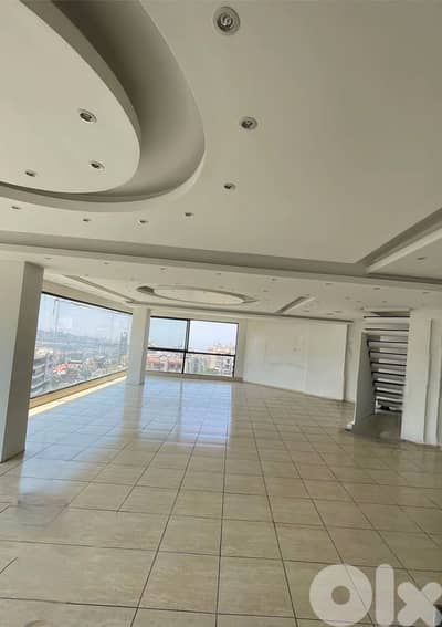 GMC203AJ - Showroom for rent in Mansourieh - معرض للإيجار في المنصورية