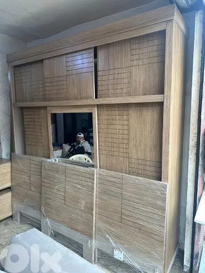 اوضة نوم سحاب طابقين 3 تخوت كتير نظيفة ومرتبة